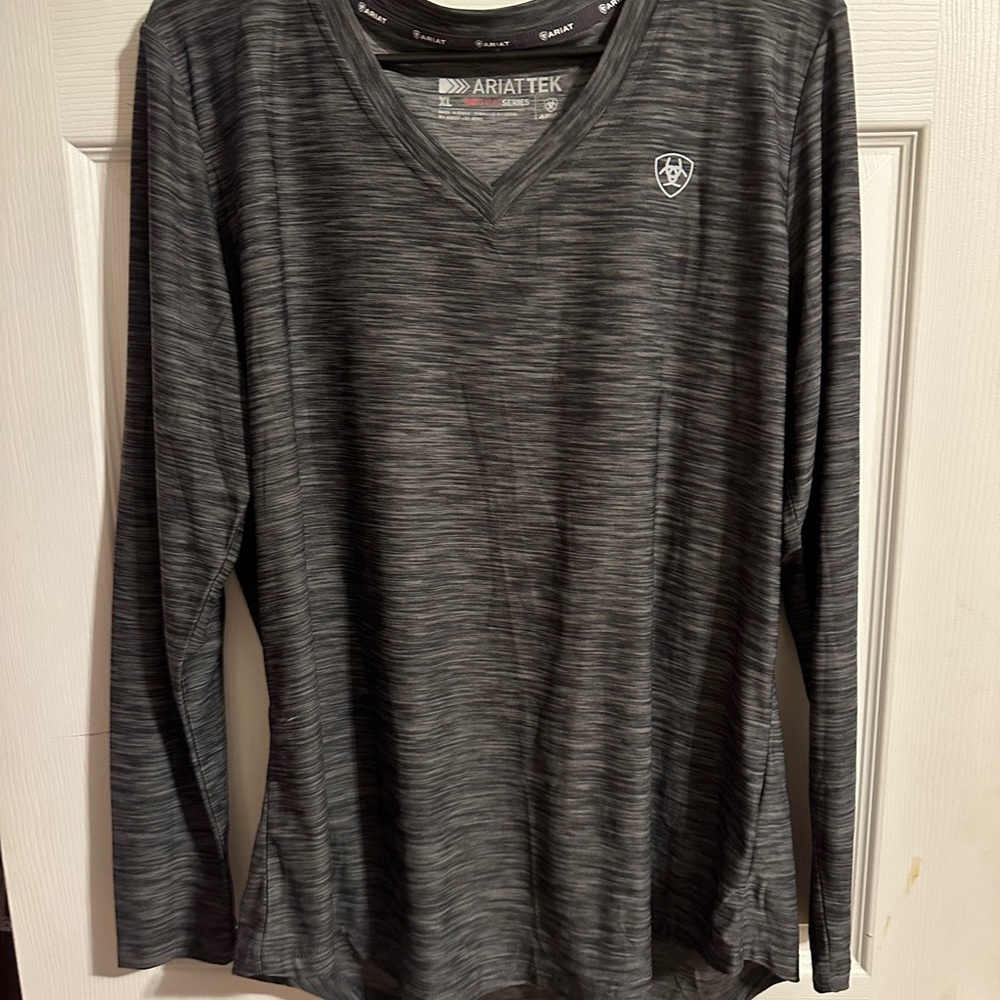 Ariat Women’s  Heather Gray Long Sleeve Shirt